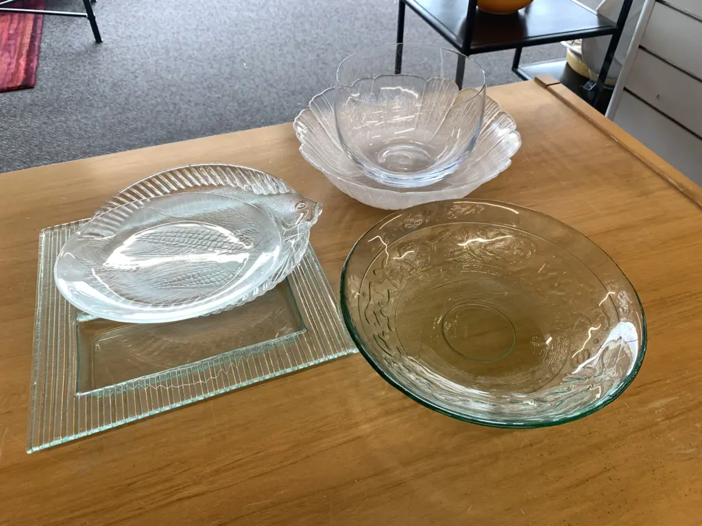 Large Glass Bowls, Platters, Etc Image 1++