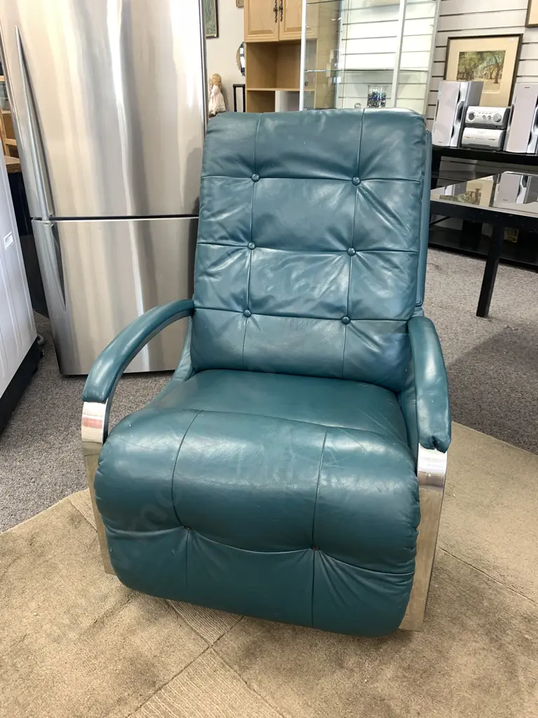 La-Z-Boy Chrome Rocker Recliner, Teal Leather Effect (2 Button Caps Missing) Image 1++