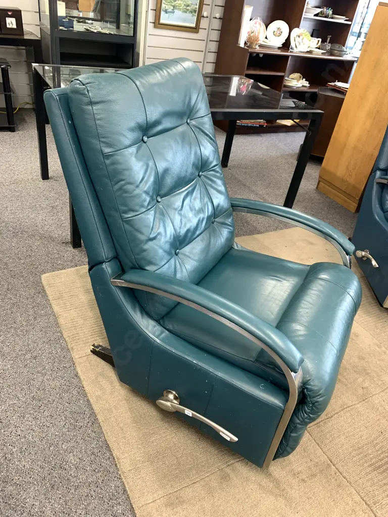 La-Z-Boy Chrome Rocker Recliner, Teal Leather Effect (2 Button Caps Missing) Image 1++