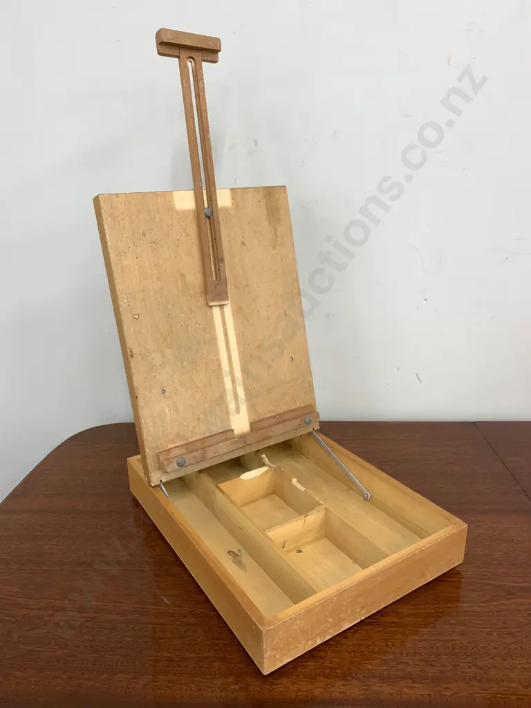 Vintage Wooden Desk Top Easel  Image 1++