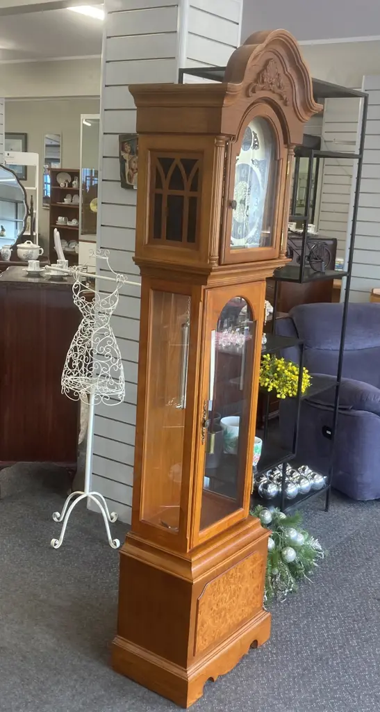 Grandfather / Longcase Clock With Hermle Mechanical Movement With Key, Chiming, Oak & Walnut, H220 W54.5 D33cm Image 1++