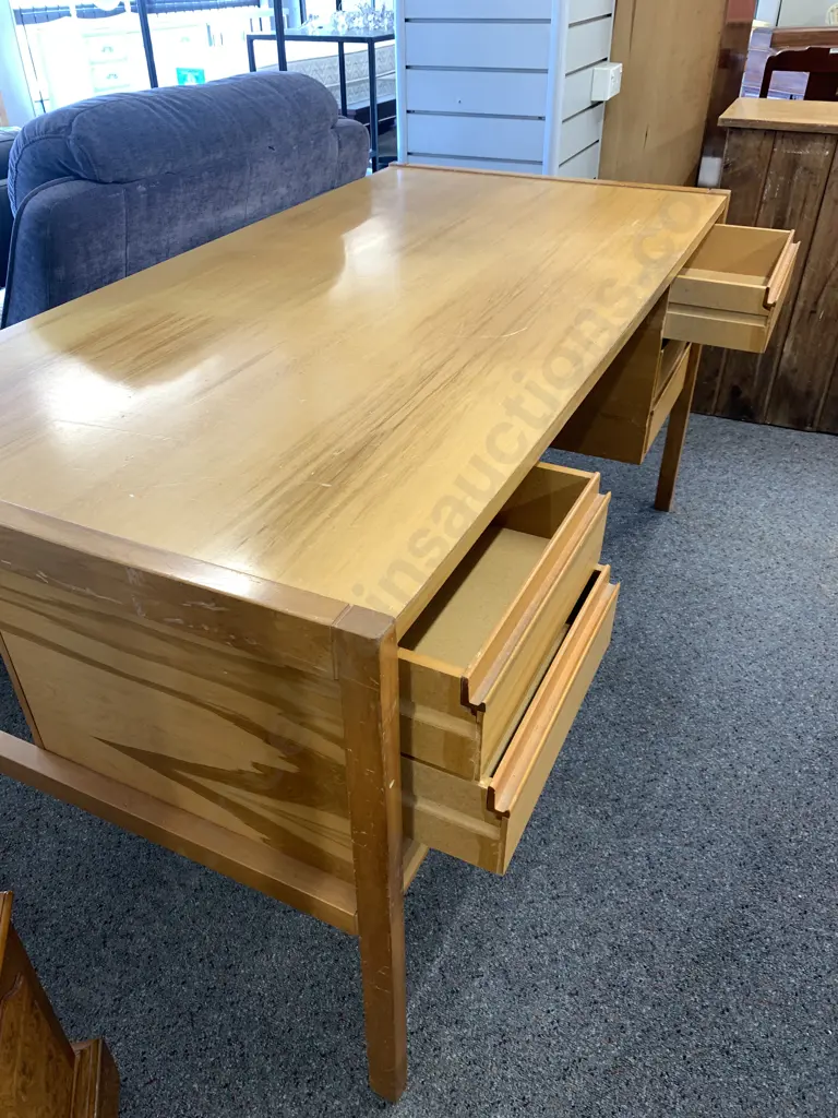 Rimu 6 Drawer Desk, H73 W150 D75cm Image 1++