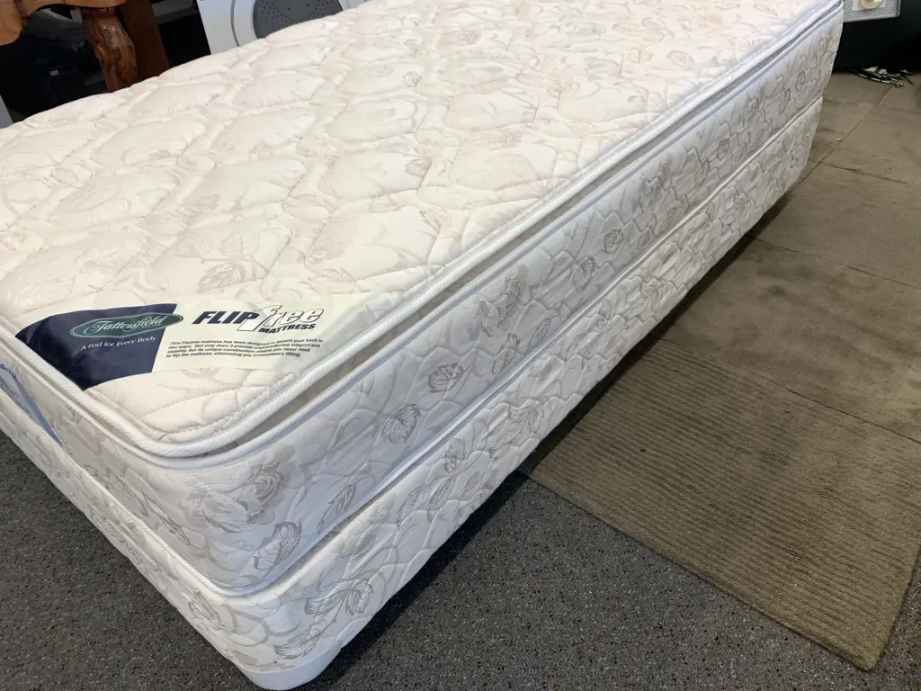 Tattersfield 'NiteWorx Visage' Flip Free Mattress Torquezone Single Bed, Pillow Top, H60 W200 D115cm Image 1++