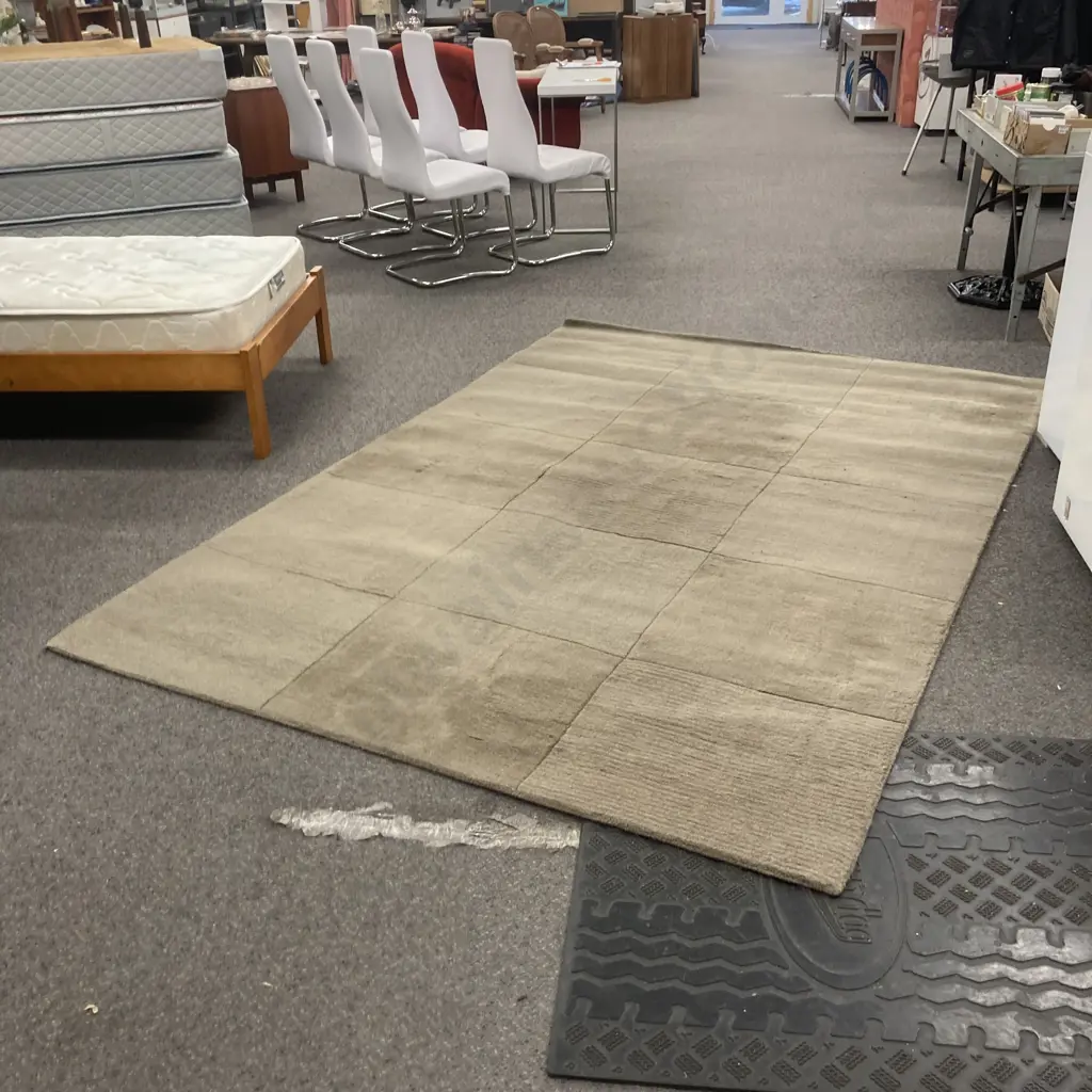 Floor Rug, Wool Loomtuft 002/193, 190 x 280, 100% Wool Pile, Colour Oil Skin Image 1++
