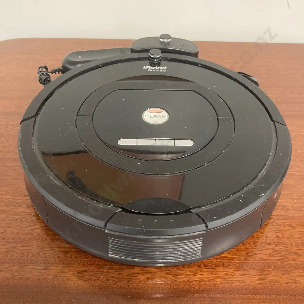 iRobot Roomba Robot Vacuum Cleaner With Home Base Charging Station, Model 770 (UK Plug) Image 1++