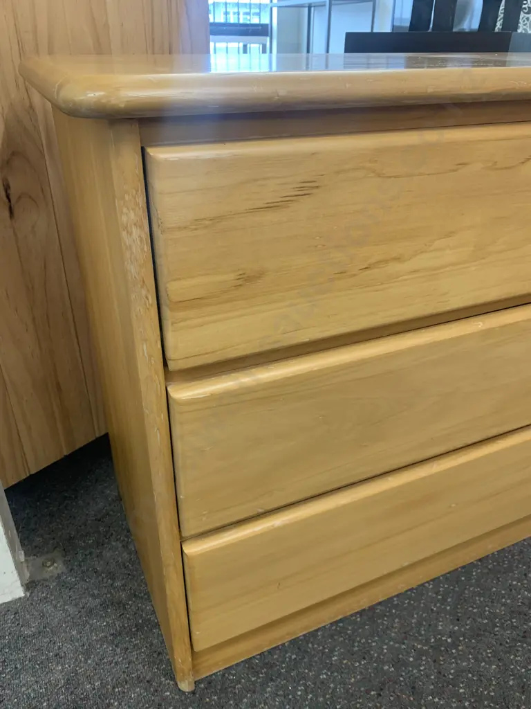 Rimu 6 Drawer Lowboy, H73 W145 D42cm Image 1++