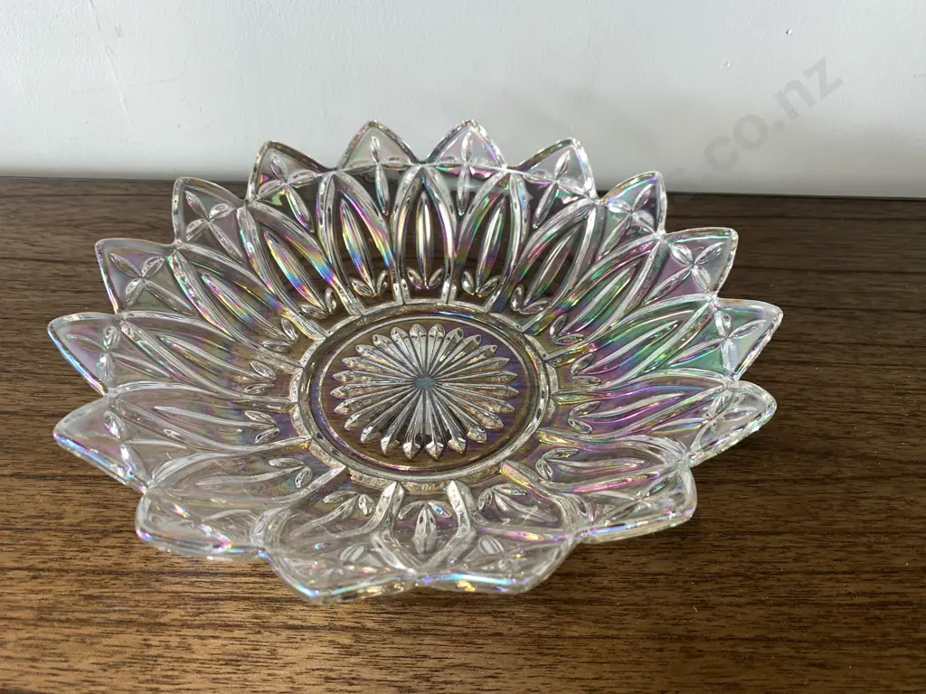 Vintage Clear Federal Glass Flower Petal Shaped Dish Image 1++