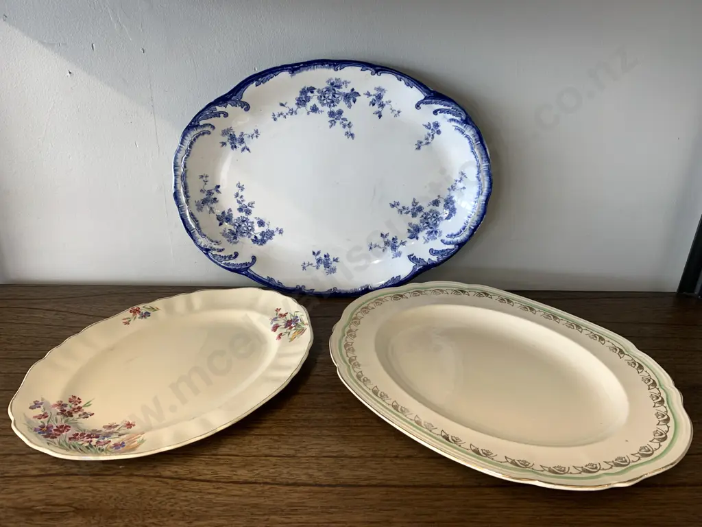 Assortment of Vintage Oval Platters, Ridgway, Alfred Meakin Etc Image 1++