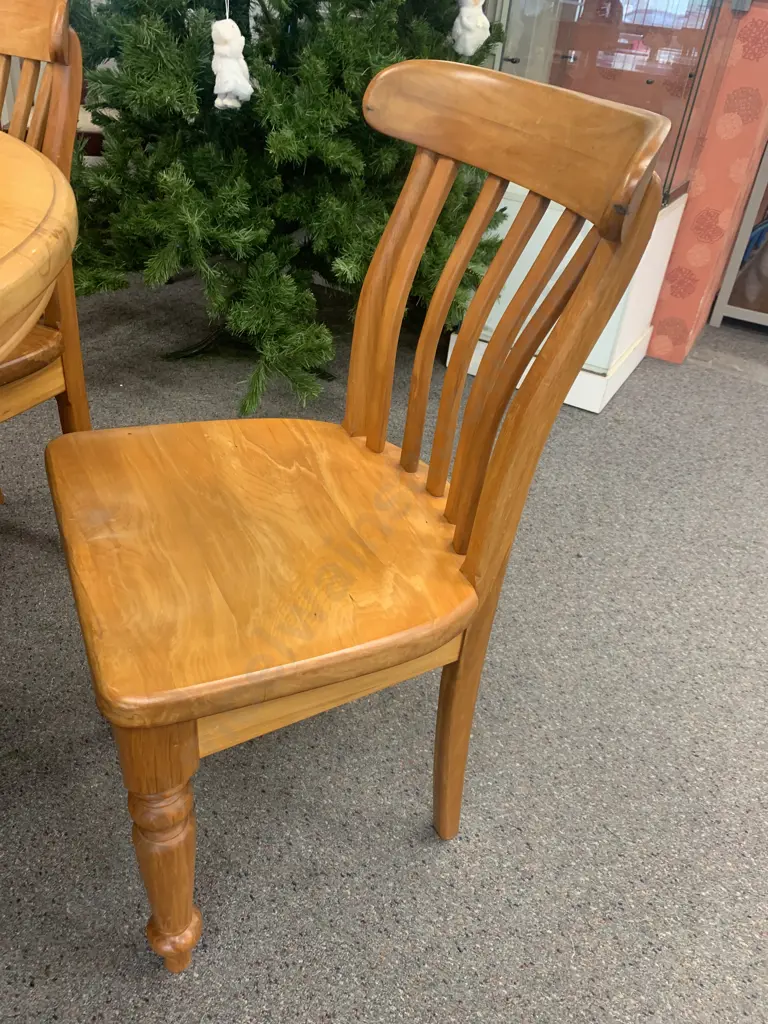 Solid Rimu 6 Seater Round Extn Dining Suite, 75 x 120 (165 Extended), 6 x Curved Slat Back Moulded Wooden Chairs Image 1++