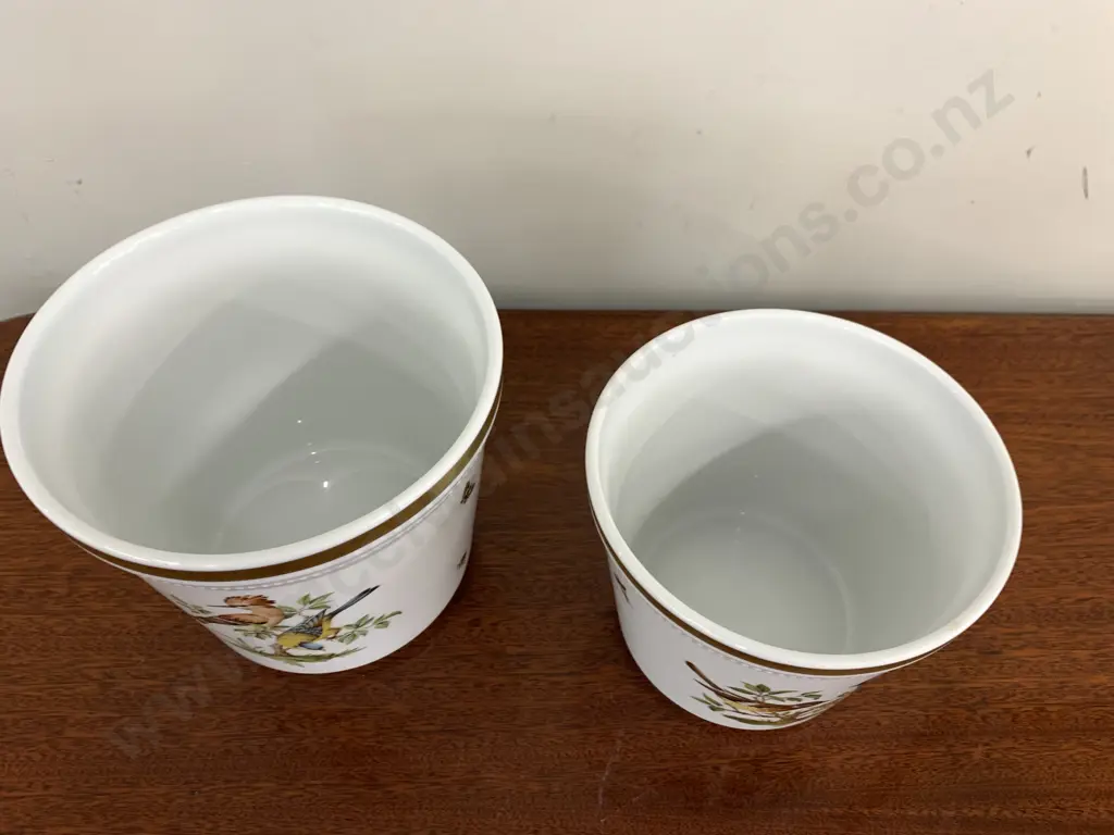 Pair Of German 'Kaiser' Tiergarten Planter Pots 1x H15cm, Diam16cm. Image 1++