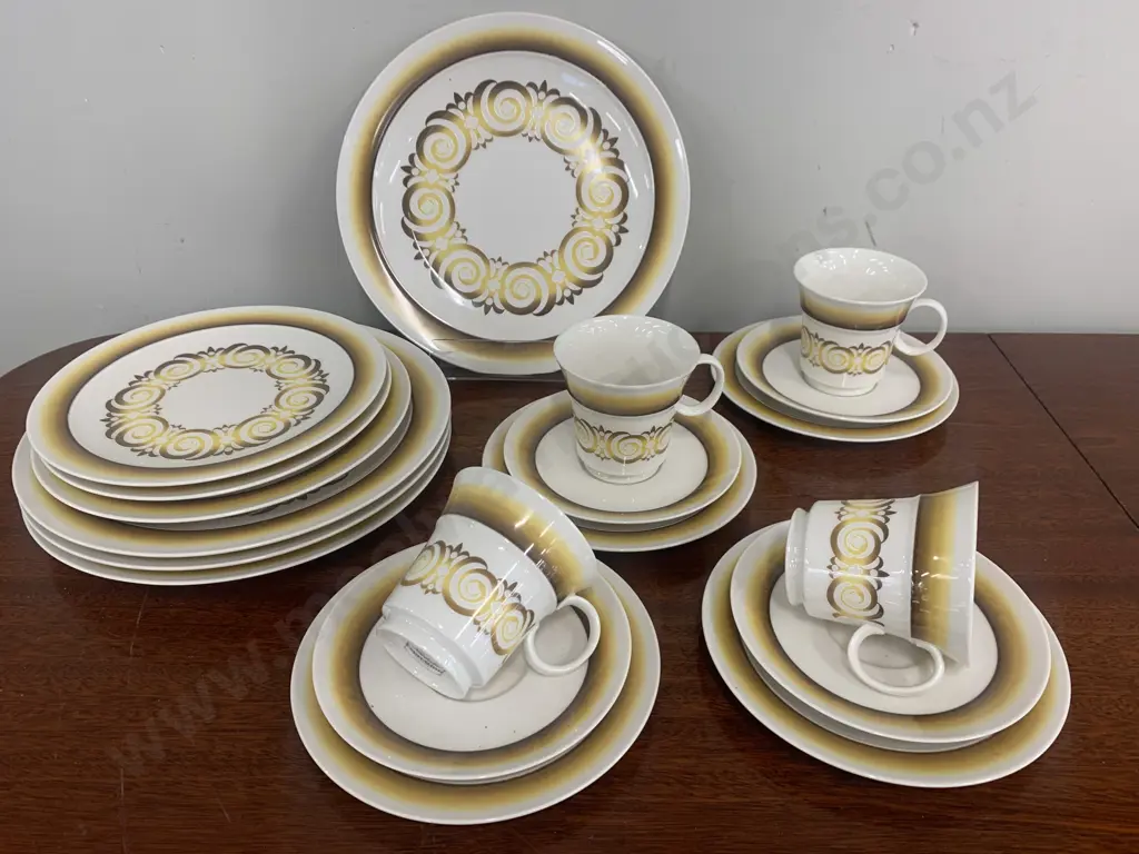 Noritake Expression "Alhambra" 7046 19 Pce Dinnerware Image 1++