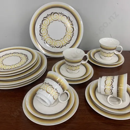 Noritake Expression "Alhambra" 7046 19 Pce Dinnerware