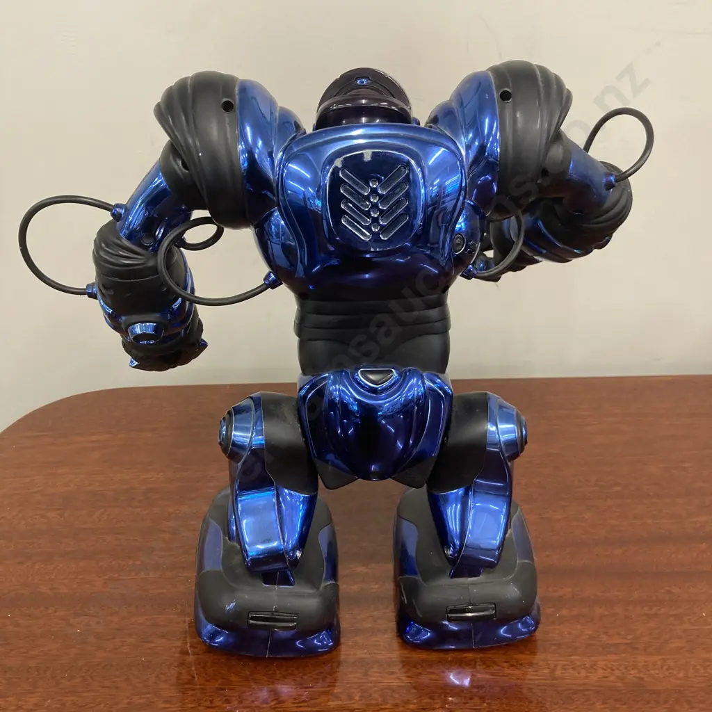 WowWee Robosapien Blue Remote Control Robot With Batteries Image 1++
