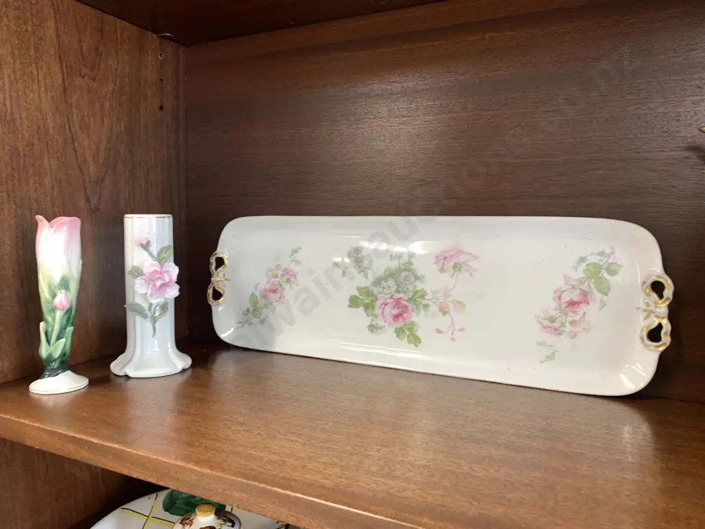 Vintage Floral Serving Platter & Vases x 2 (sold with 41) Image 1++