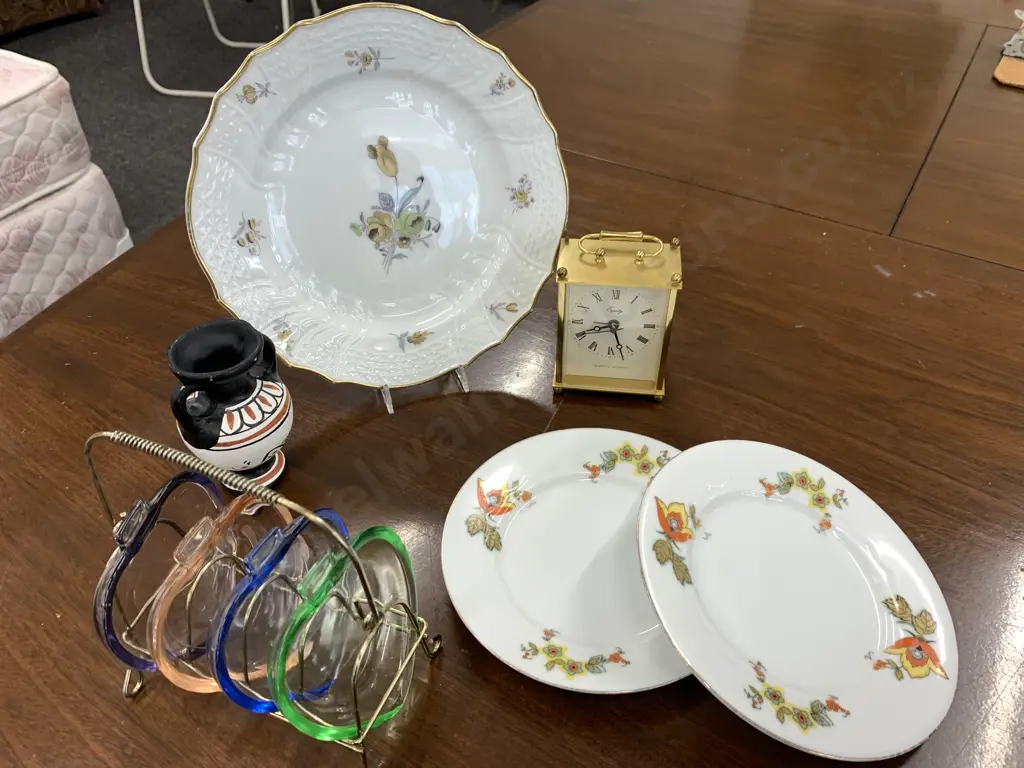 Selection Of Vintage China Items & Glassware Including Quartz Equity Clock   Image 1++