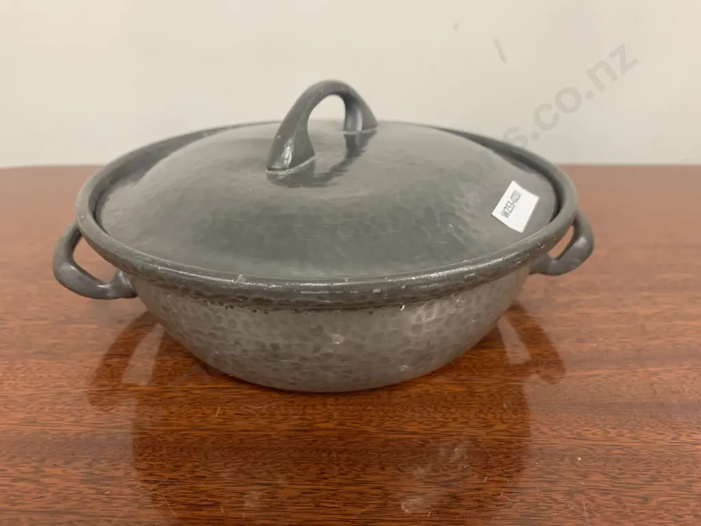 Antique English Pewter Hand Hammered 2 Handled Dish With Lid, 10 x 23cm Image 1++