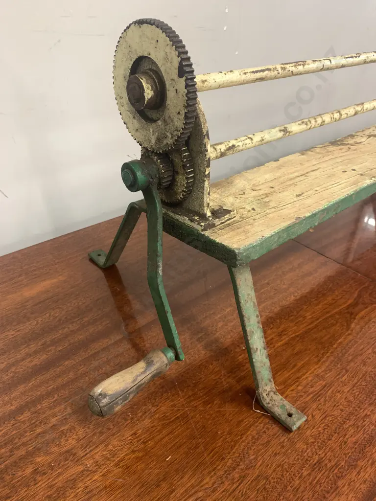 Vintage Corrugated Iron Roller, L90cm Plus Handle Image 1++