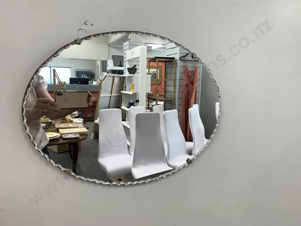 Vintage Retro Scalloped Edge Oval Mirror, 38 x 51cm Image 1++