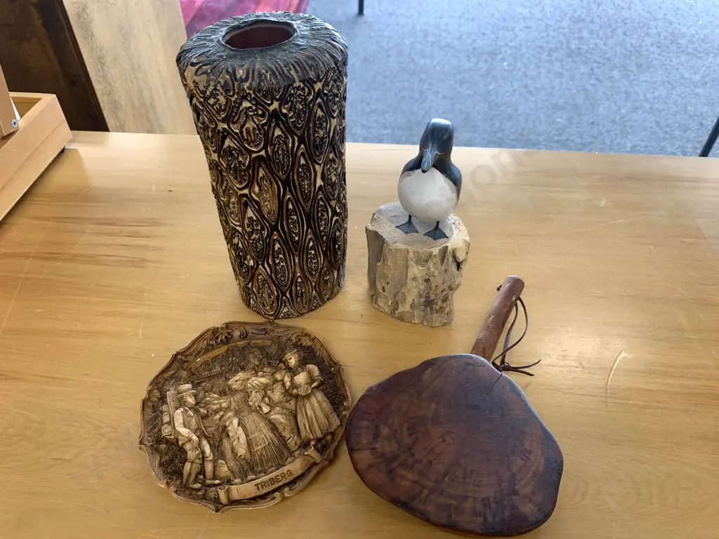 Vintage Items Including Vase, Wall Plaque Etc Image 1++