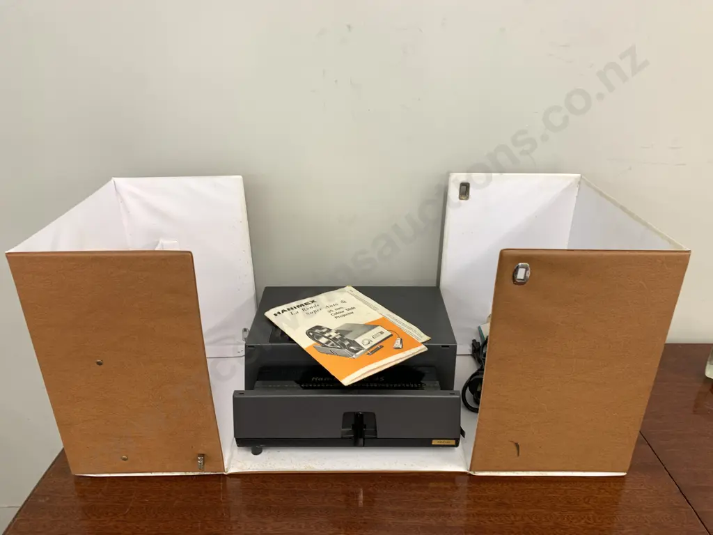 Vintage Hanimex 45 Colour Slide Projector In Original Case  Image 1++