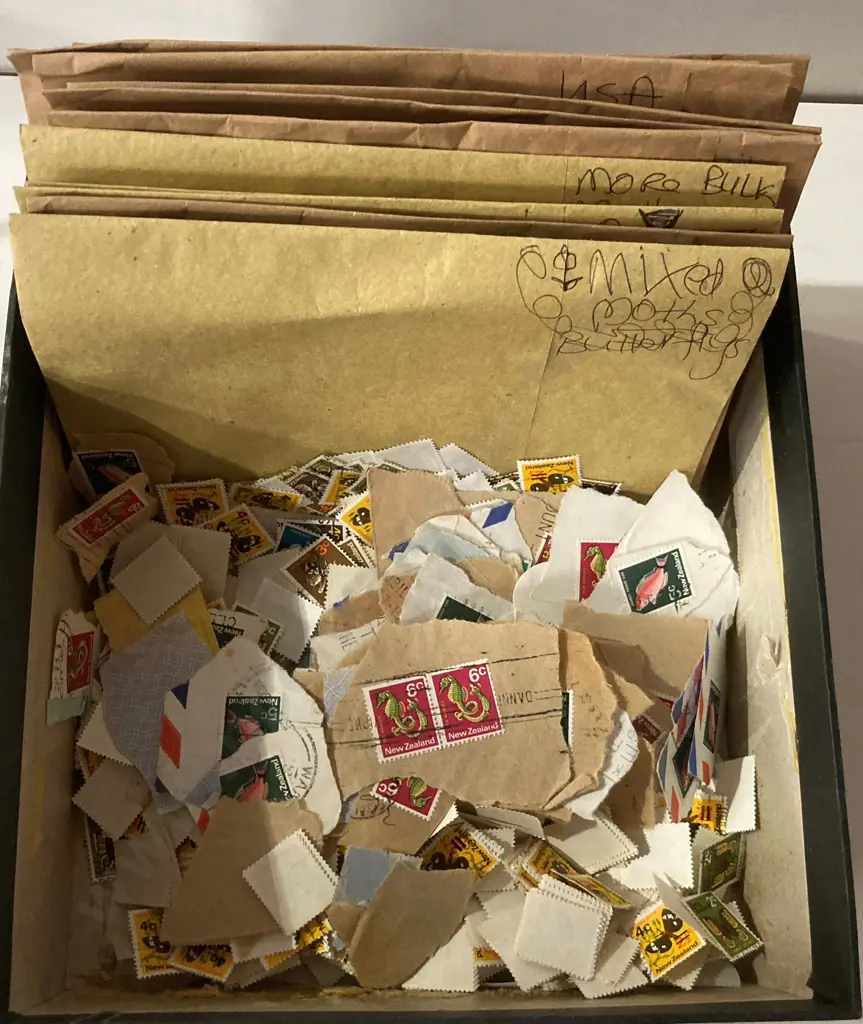 Box Lot  Assorted Stamps, Moths, Butterflies, Fish, British & American Stamps Etc Image 1++