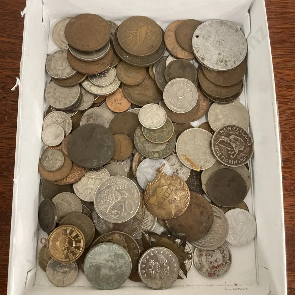 Lot of Assorted Coins & Medallions Image 1++