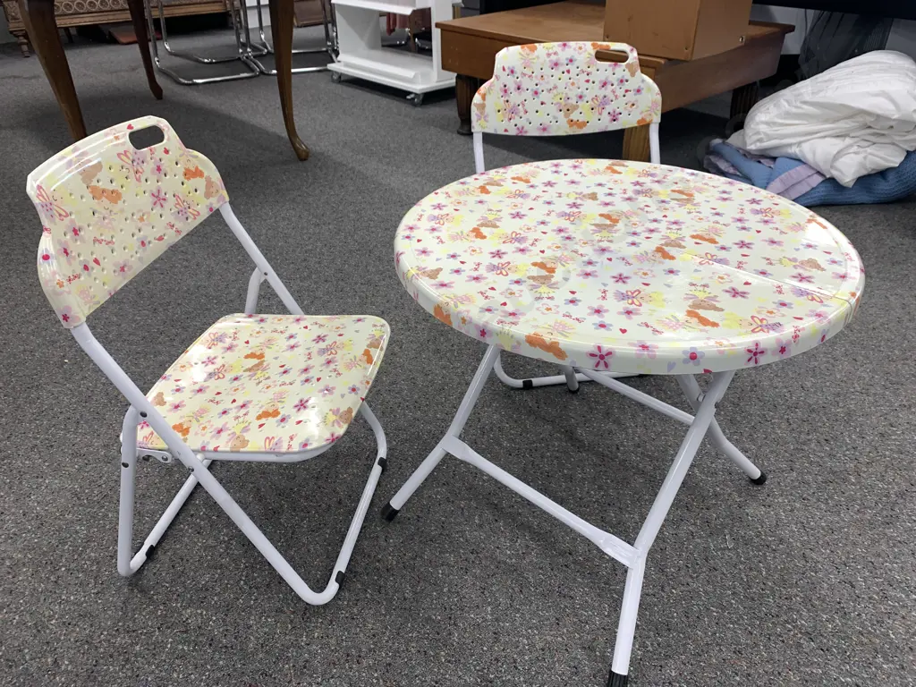 Gorgeous Childrens Fold Up Table And Chairs Image 1++