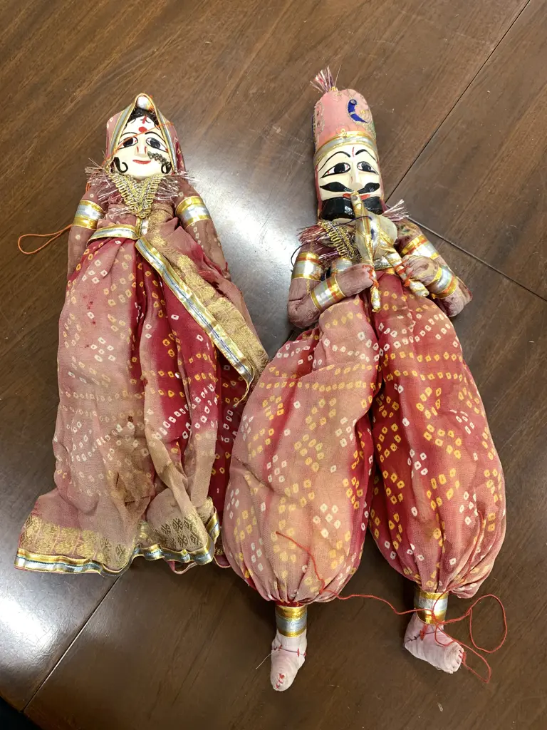 Antique Male & Female Indian Royalty Dolls, H40cm Image 1++