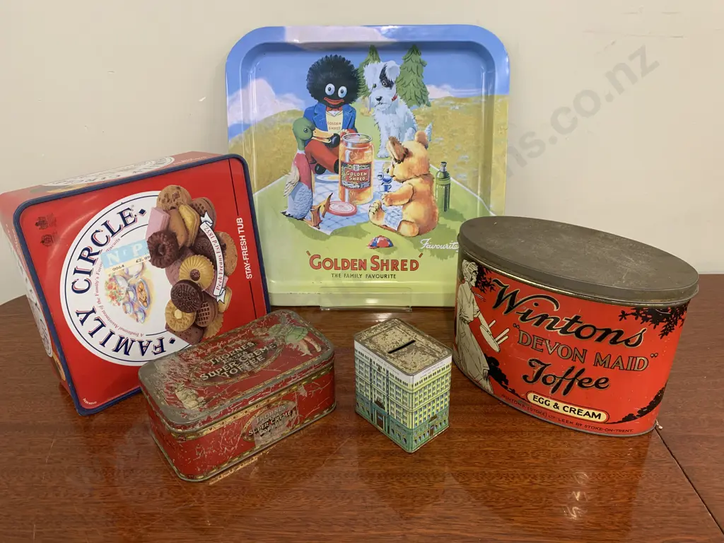 Lot of Vintage Tins, Money Box, 'Golden Shred' Tray Image 1++
