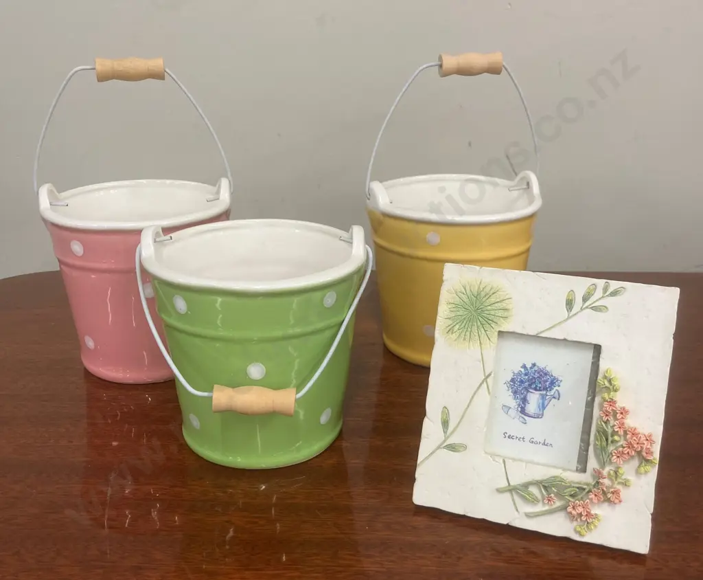 Lot of 3 Morgan & Finch Porcelain Buckets With Spots 11 x 11cm & Small Floral Picture Frame Image 1++