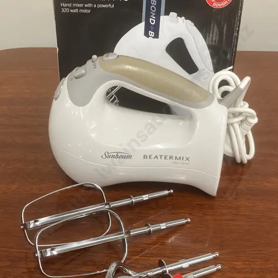 Sunbeam Beatermix Pro 320W, Model JM5900, 2 x Beaters, 2 x Dough Hooks