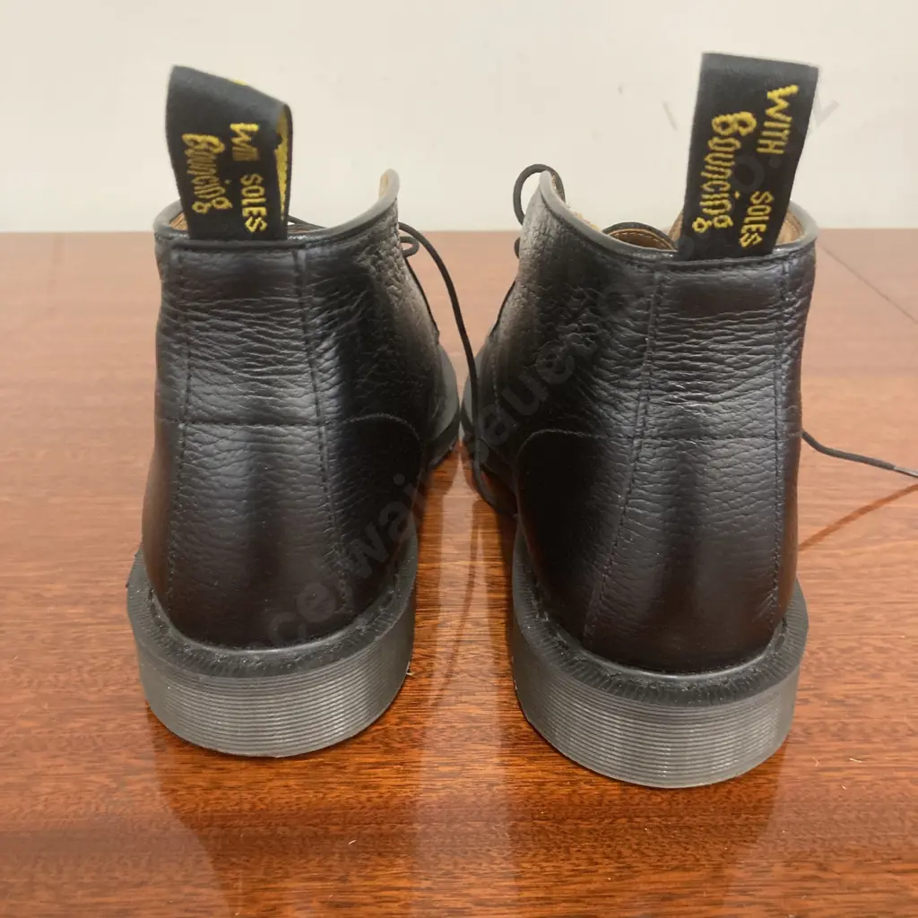Dr Martens Air Wair Black Leather Shoes, Sz 10 UK Image 1++