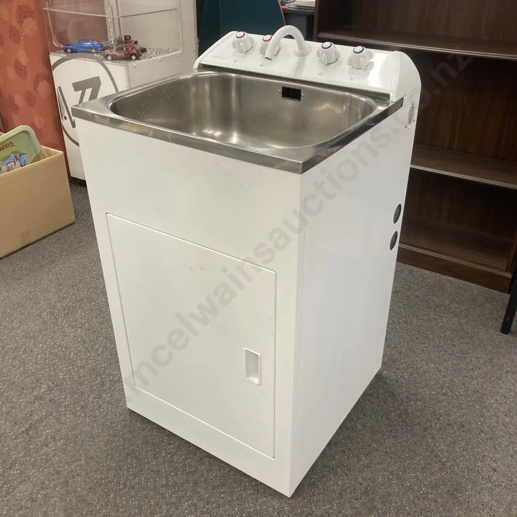 Robinhood Supertub With Waste & Taps, H89.5cm at Front, W55.8 D56cm Image 1++