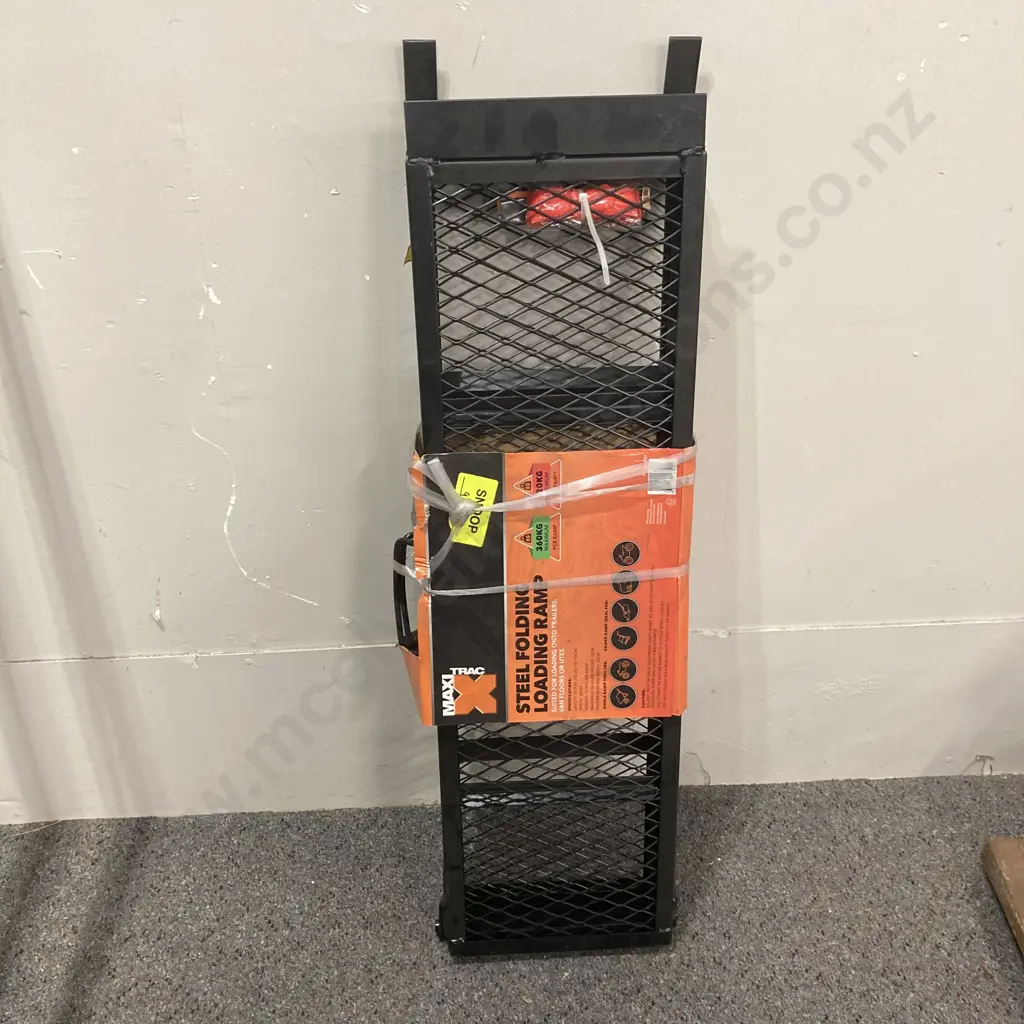 Maxi Trac Steel Folding Loading Ramp - 360Kg Image 1++