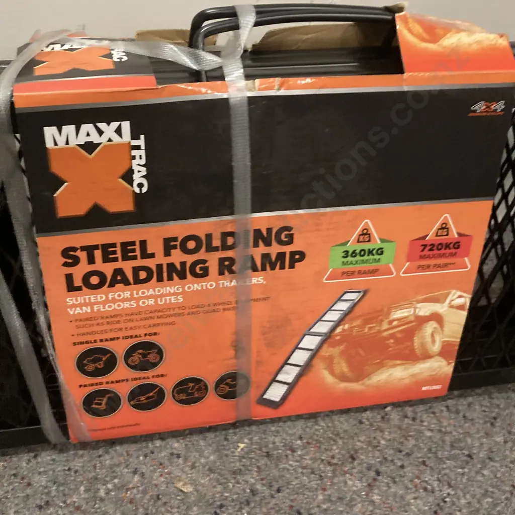 Maxi Trac Steel Folding Loading Ramp - 360Kg Image 1++