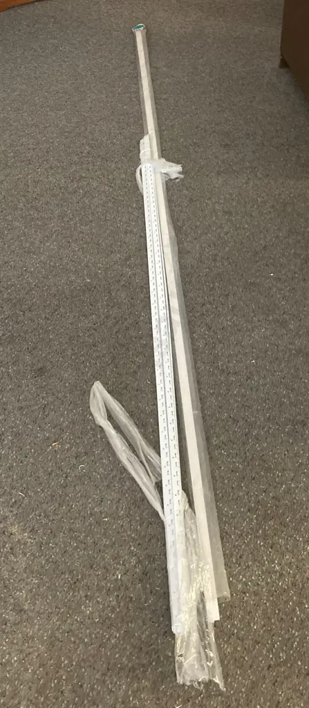 Lot of 7 x 1.8m White Stripe Hinges & 1 x 2.7m Blanc Alum Jointer Dry Area Image 1++