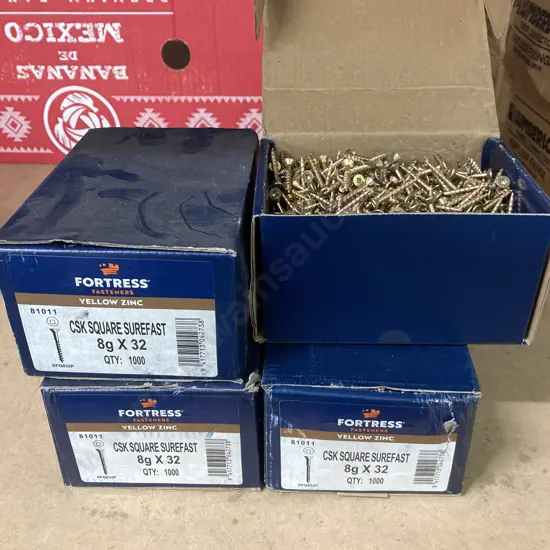 CSK Square Surefast 8gx32 Wood Screws, Yellow Zinc, 4 x Boxes of 1000