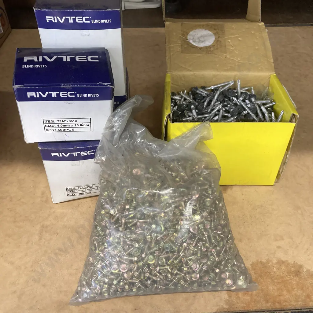 Rivtec Blind Rivets 500x4x20, 1500 x 4.8x14.3CSK, Bag of Panel Screws, Box of 500 Grey Friars UT6-14x55CL5NGF HWF Class5 Image 1++