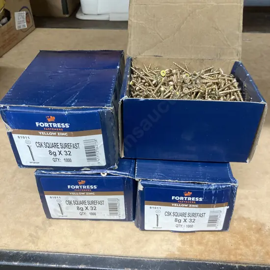 CSK Square Surefast 8gx32 Wood Screws, Yellow Zinc, 4 x Boxes of 1000