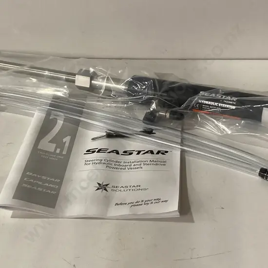 New Stern Drive Hydraulic Steering Cylinder - BA125-8EM | Dometic Seastar HC5328-3