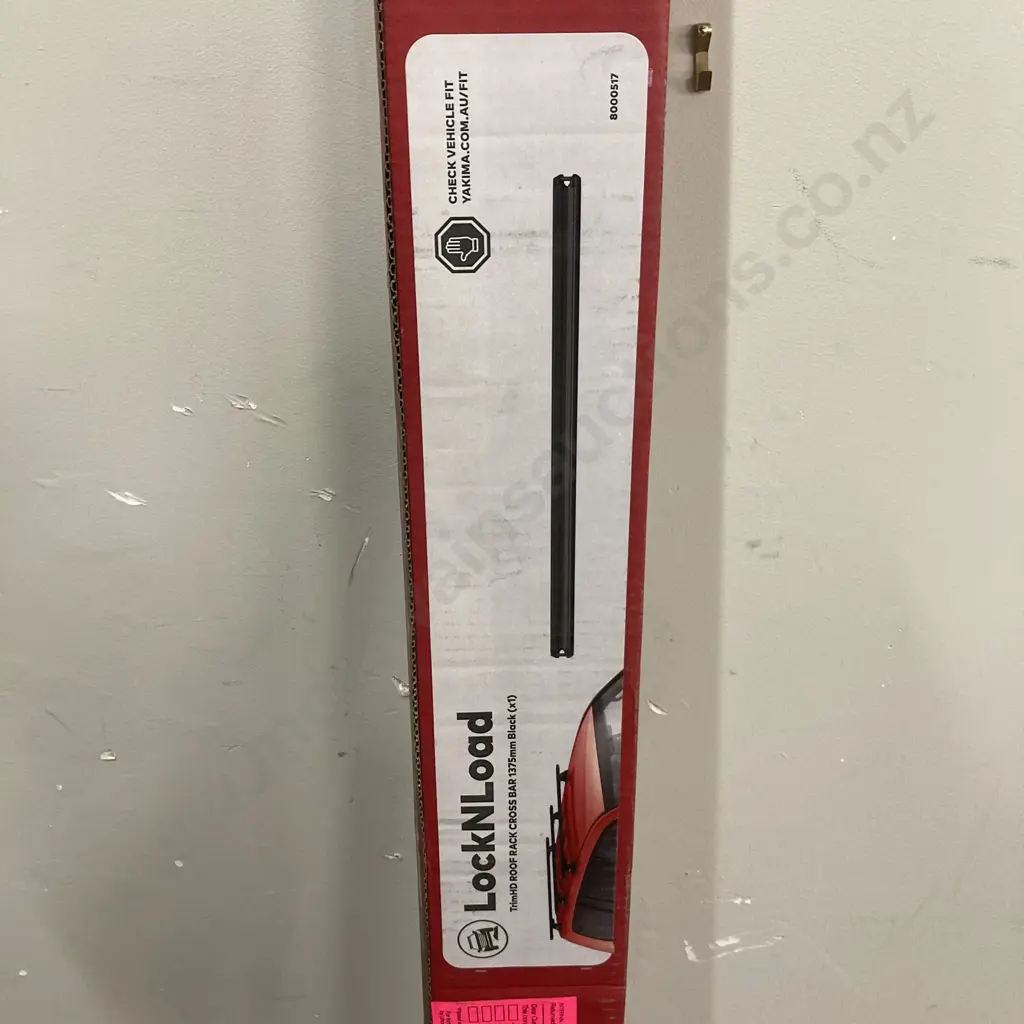 Yakima LockNLoad TrimHD Roof Rack Cross Bar 1375mm Black (x1) Image 1++