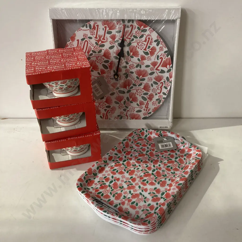 Kiwiana Hansen & Berry Ltd (h&b Design) 'Pohutakawa' Wall Clock With 3 Mugs & 6 Trays Image 1++
