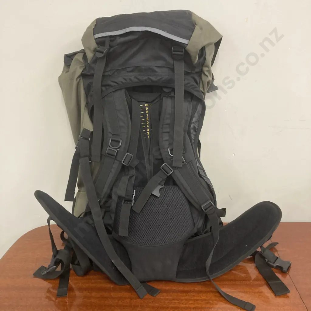 New FirstLight Orbiter Adventue Travel Pack Image 1++