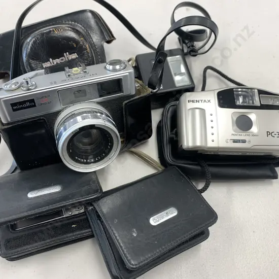 Assortment of Vintage Cameras, Pentax, Minolta, Cybershot Etc