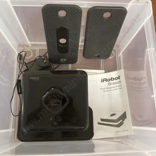 iRobot Braava Floor Mopping Robot With Manual (Navigation Cube Missing)