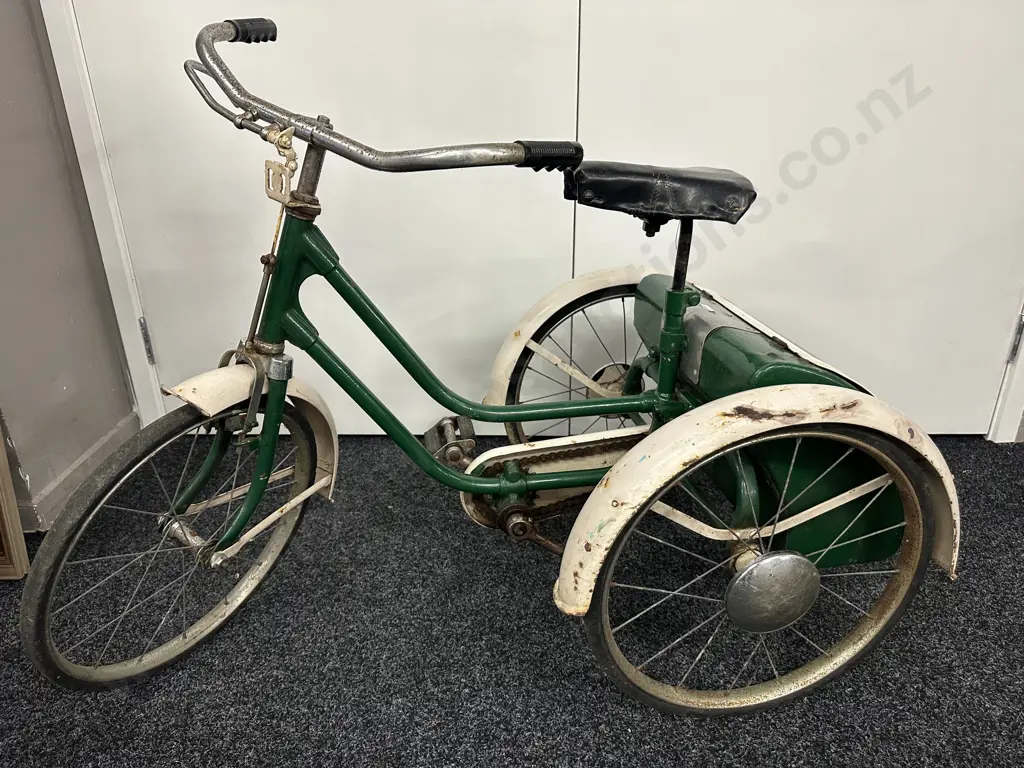 Vintage Kids Trike With A Lidded Boot Image 1++