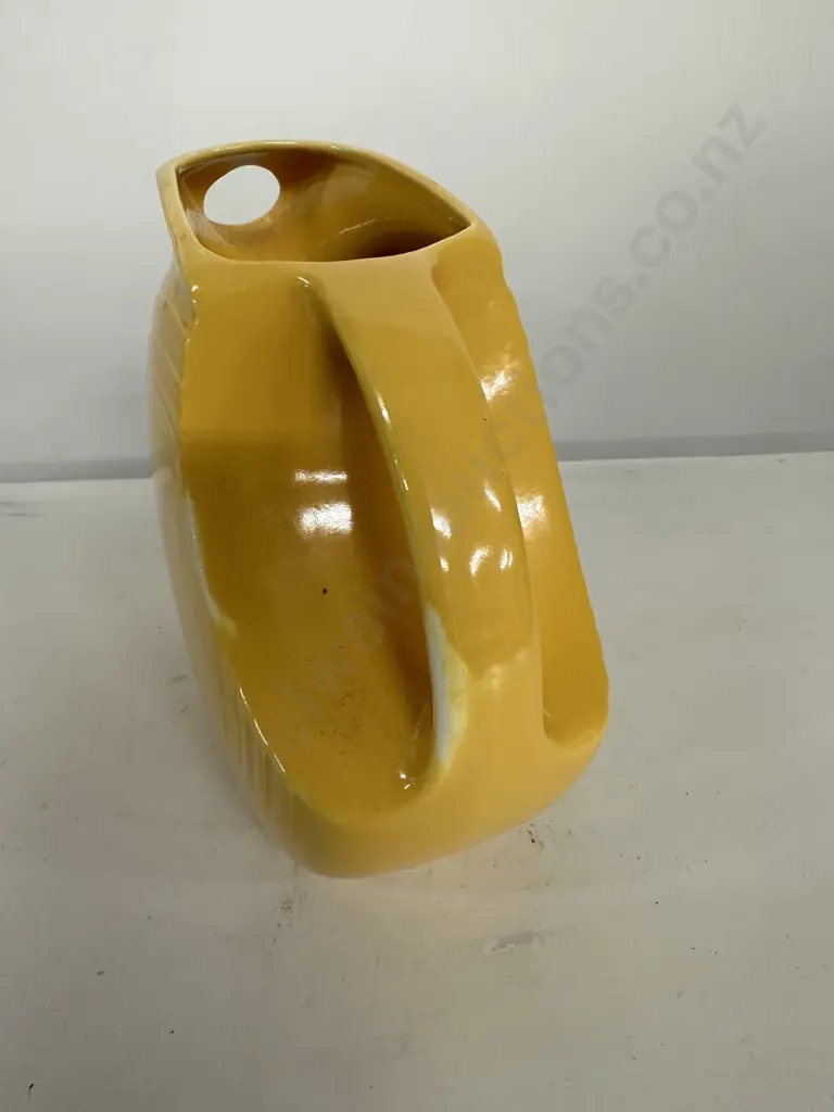 Vintage Fiesta Disc Juice Pitcher in Harlequin Yellow Glaze, 1938-1940, 15 x 16cm Image 1++