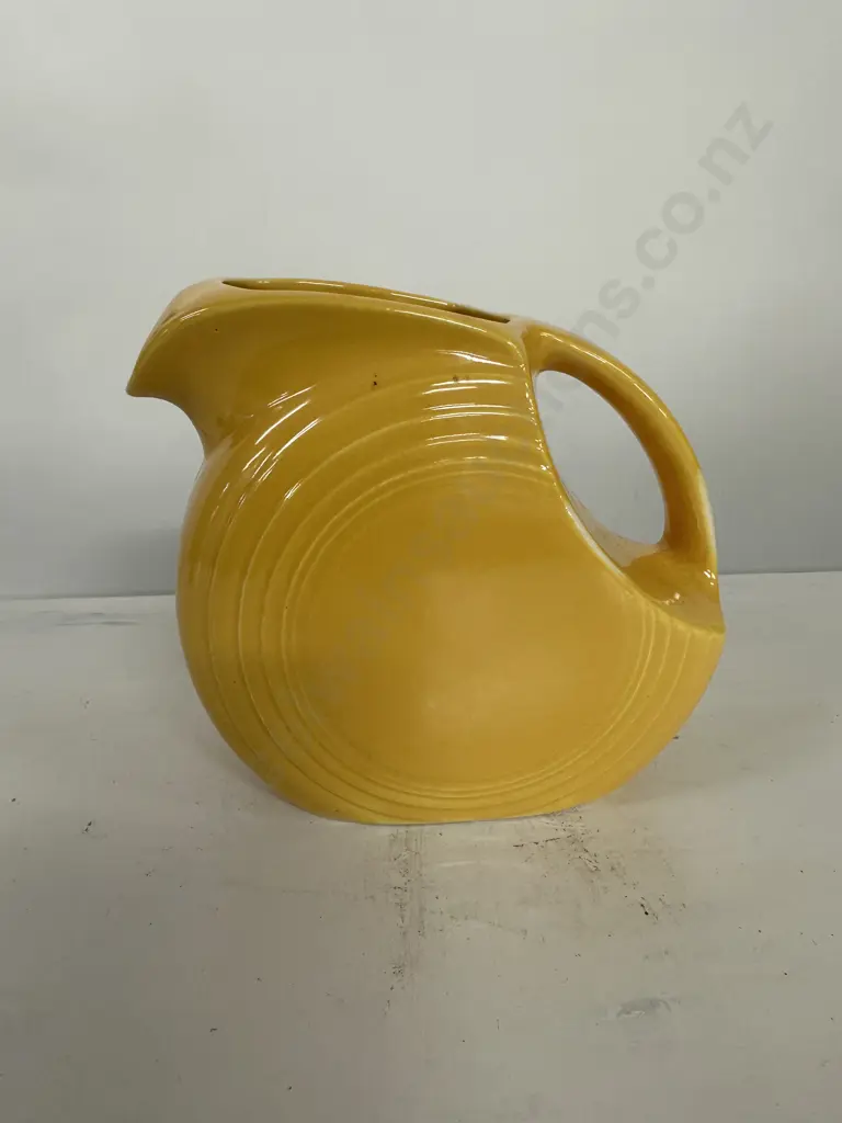 Vintage Fiesta Disc Juice Pitcher in Harlequin Yellow Glaze, 1938-1940, 15 x 16cm Image 1++