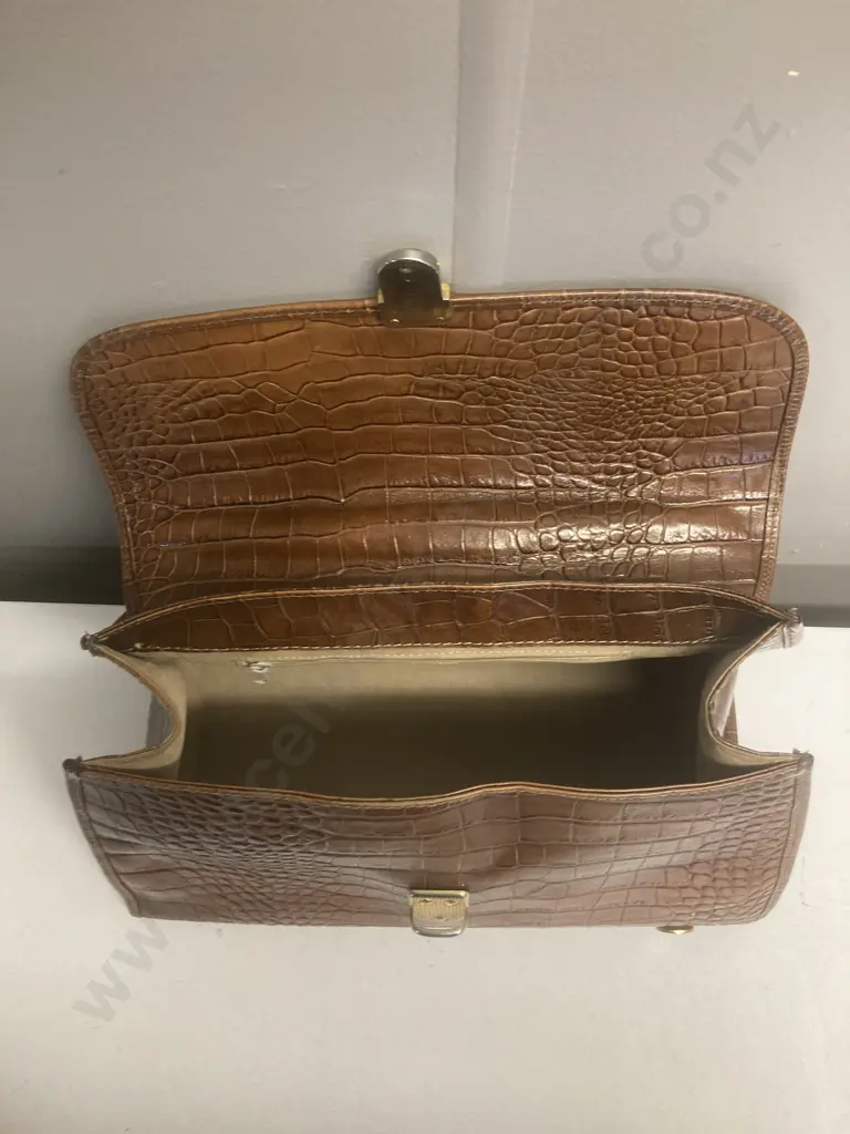 Vintage Oroton Brown Crocodile Embossed Leather Handbag With Detachable Shoulder Strap Image 1++