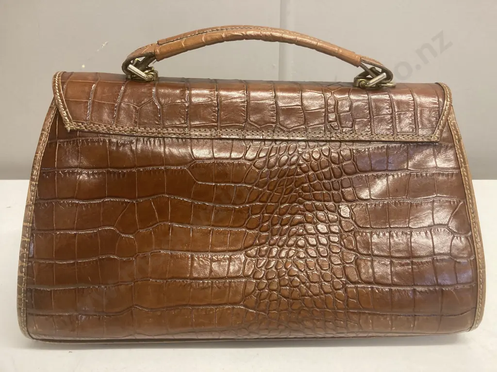 Vintage Oroton Brown Crocodile Embossed Leather Handbag With Detachable Shoulder Strap Image 1++